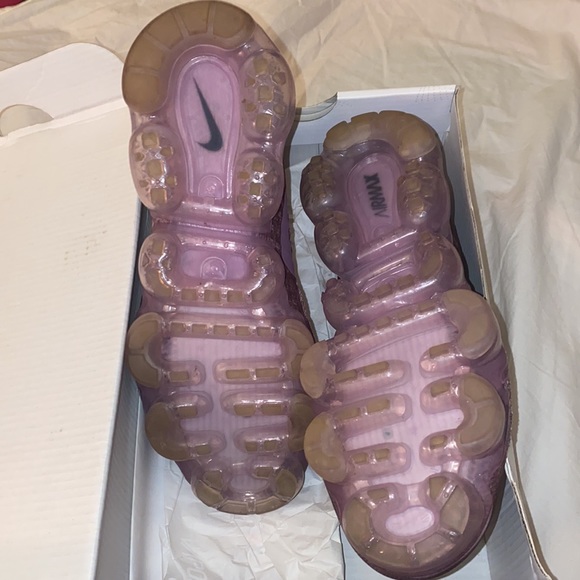 COPY - Women’s Nike Air Vapormax Flyknit - Picture 3 of 9